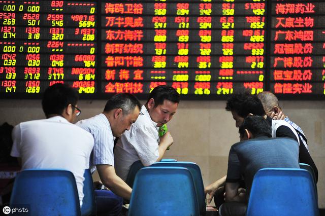 中国股市“磨底”磨的到底是什么？看完这篇文章就明白了