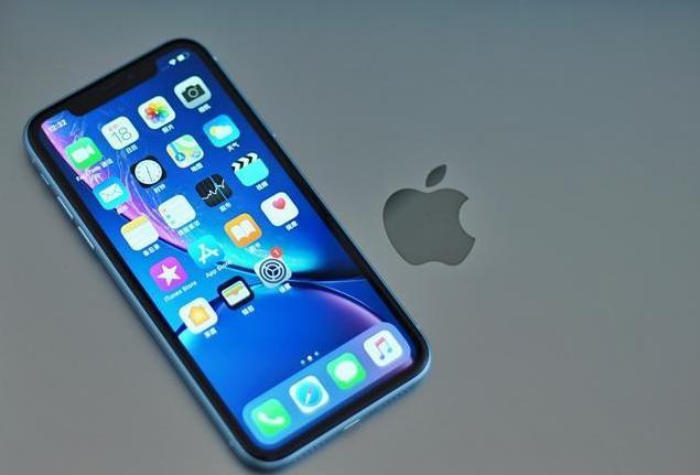 iPhone XS跌幅高达1500元，为何销量却仍敌不过iPhone XR？